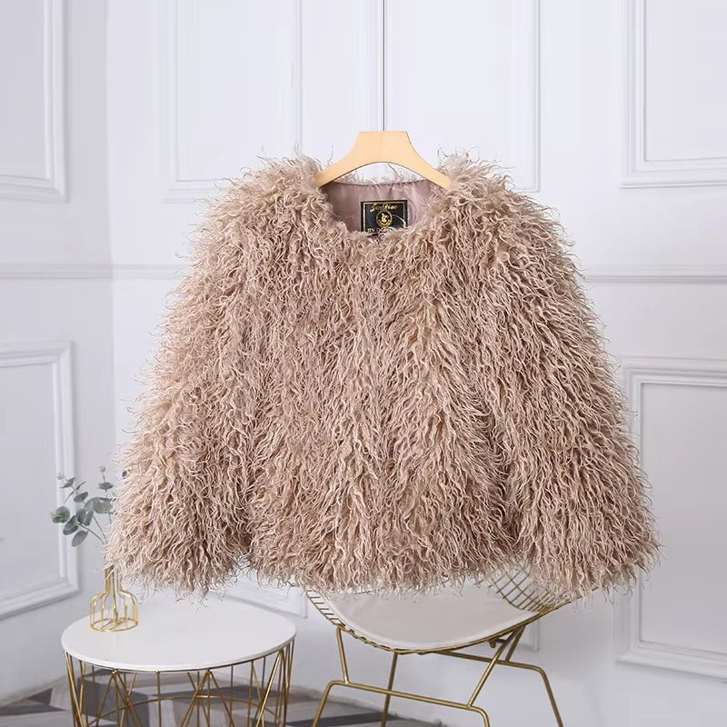 Fashion Luxury Cropped Faux Fur Coat Women'S Winter 2025 Ins Hot Fluffy Short Faux Fur Jacket Street Style Warm Outwear